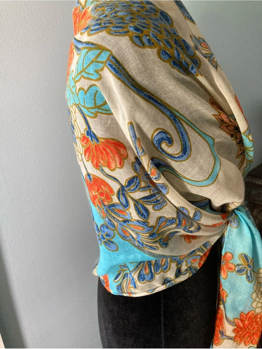 GORGEOUS Floral Scarf in Cream, Turquoise & Coral - Unbranded
